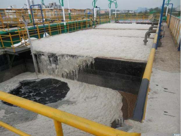 生化係統浮渣（zhā）、泡沫的產生（shēng）原因及對策